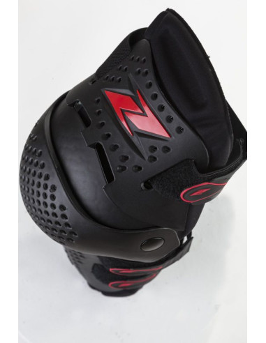 ZANDONA JOINTED KNEEGUARD KNEE PROTECTION