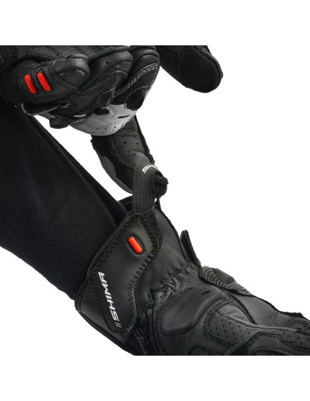 SHIMA XRS-3 WHITE MOTO GLOVES