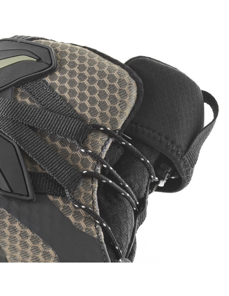 GAERNE G.XENON GORE-TEX® GREEN/BLACK SHORT MOTO BOOTS