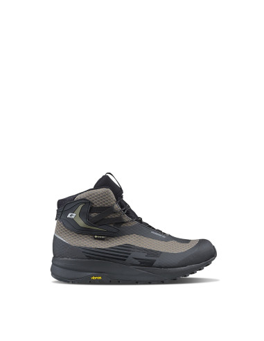 GAERNE G.XENON GORE-TEX® GREEN/BLACK SHORT MOTO BOOTS