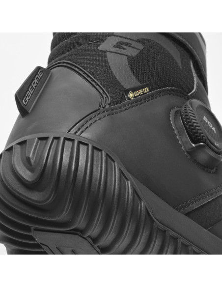 GAERNE G.BRAVE GORE-TEX® SHORT MOTO BOOTS