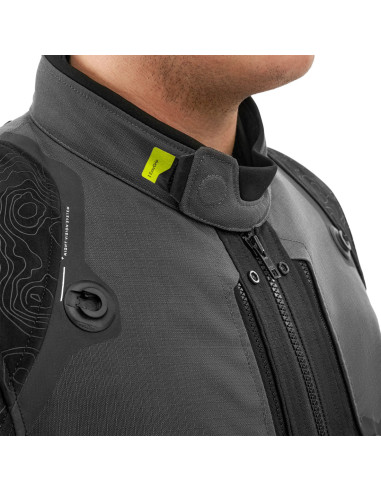 SHIMA TRACKER BLACK MOTO STRIQUE