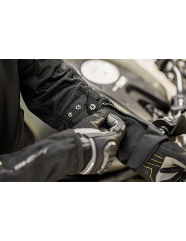 SHIMA JET BLACK SUMMER TEXTILE MOTO JACKET